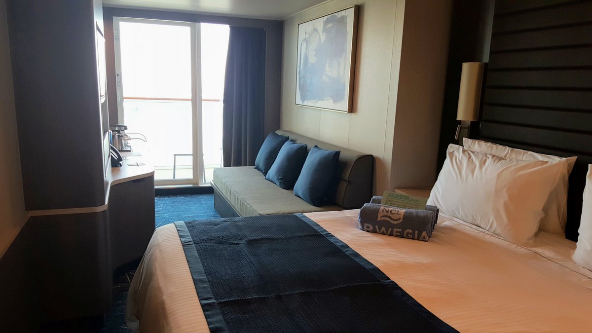 Mini-suite with balcony on Norwegian Bliss
